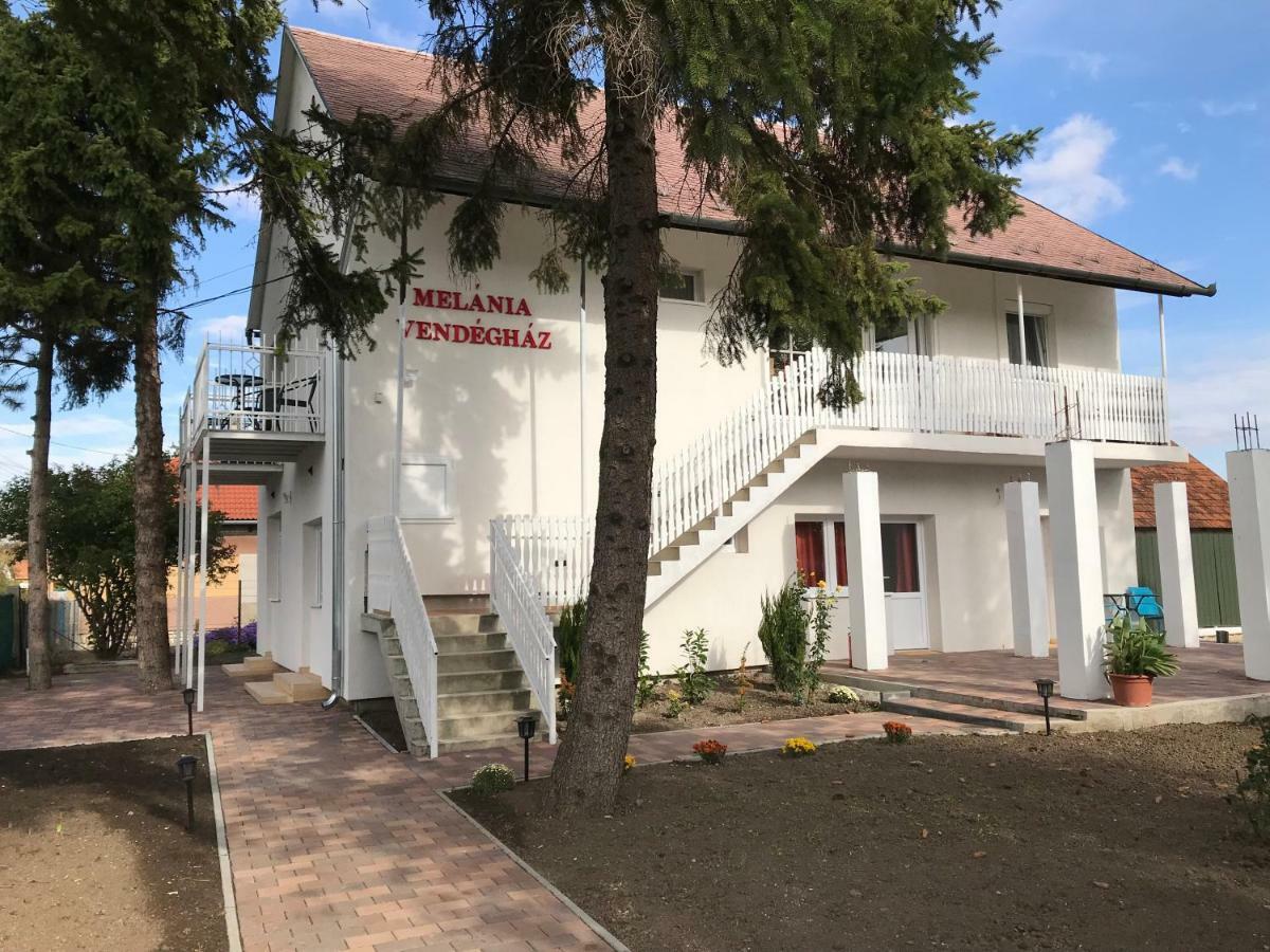 Hotel Melania Vendeghaz Balatonfőkajár Zewnętrze zdjęcie
